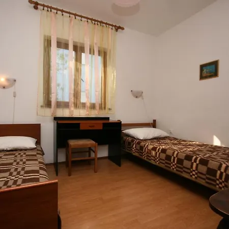 By The Sea Mandre, Pag - 6545 科兰