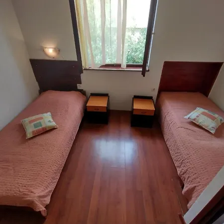Appartement By The Sea Mandre, Pag - 6545 Kolan